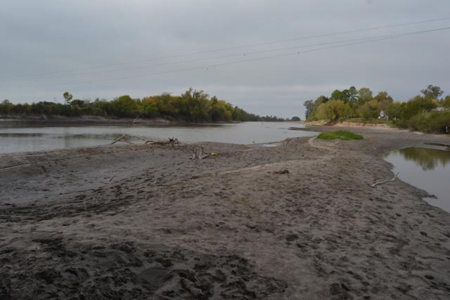 Agrupaciones ambientalistas presentaron un petitorio al Intendente, por la situación del Río 