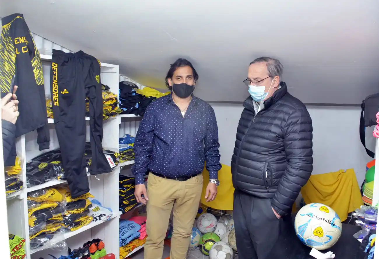 Javier Gorozo: Defensores del Cerro inauguró obra | Buenas y Santas