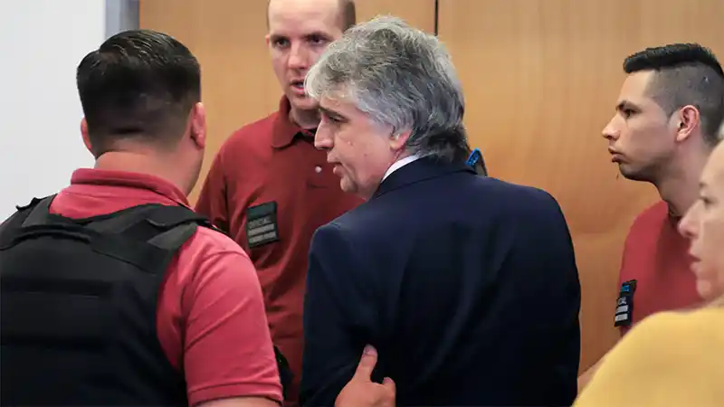 Pediatra condenado por pornografía infantil: "Russo es uno de los 40 objetivos"