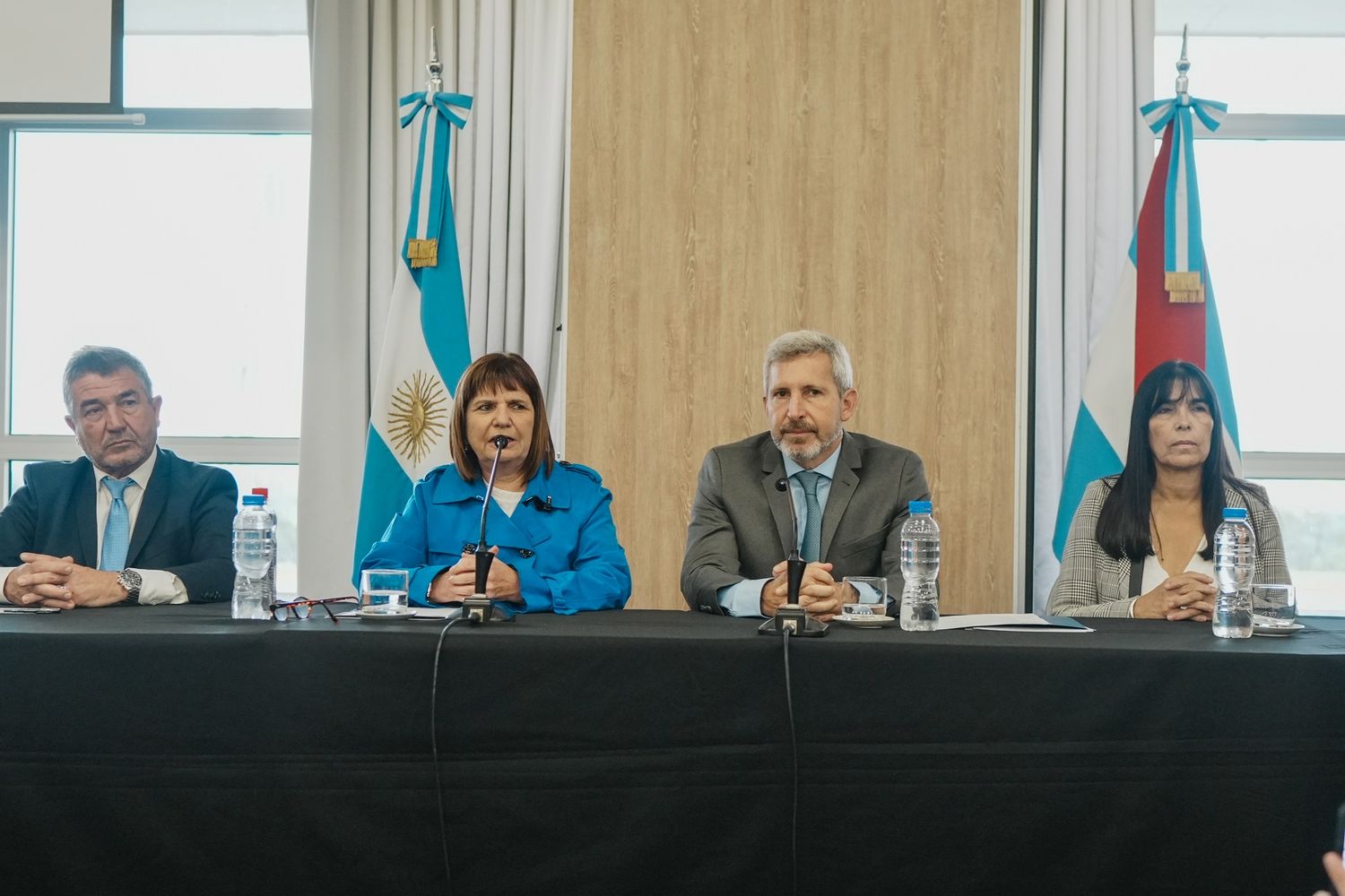 Frigerio y Bullrich dieron inicio al 'Curso Avanzado en la Lucha contra el Narcotráfico' en Paraná