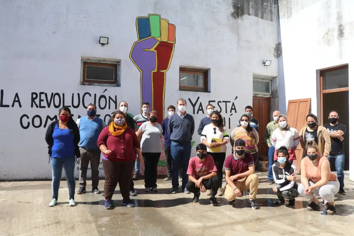 El intendente Piaggio recorrió el avance de obra de Casa Redes 2