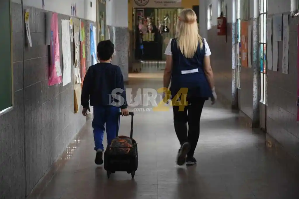 Martorano: “Los altos índices de vacunación permiten en Santa Fe la vuelta a clases en aulas seguras”