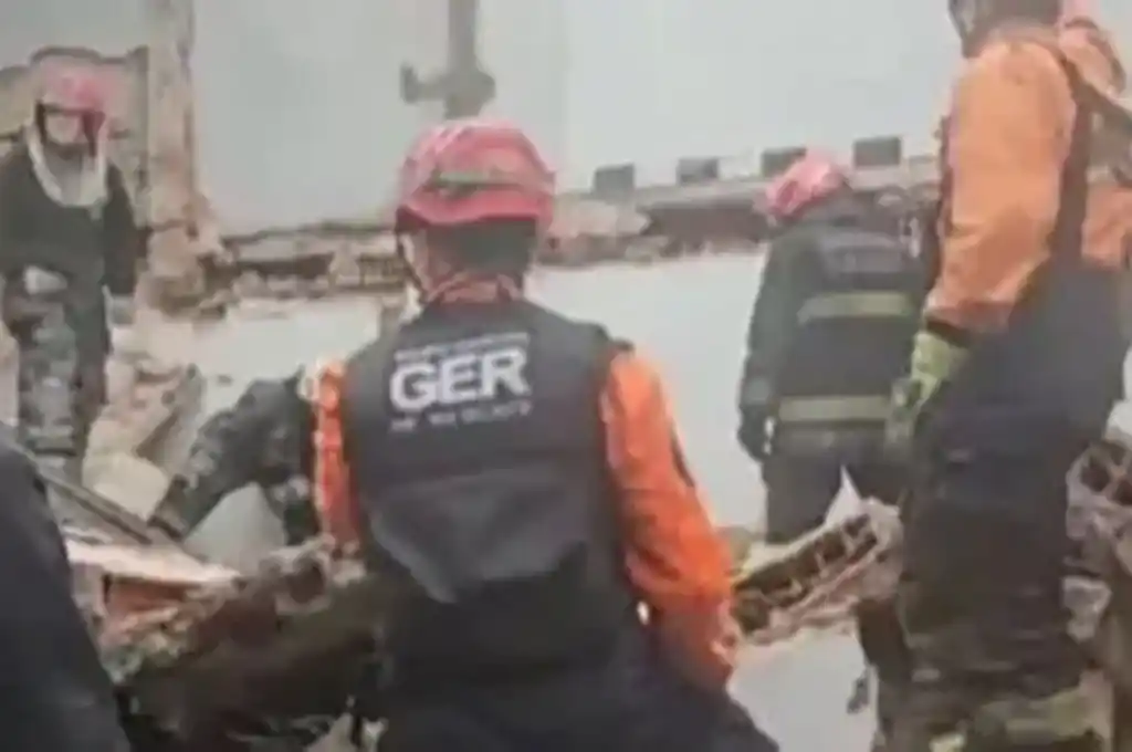 Ocho ambulancias del SAME están en el lugar para brindar asistencia a las víctimas.