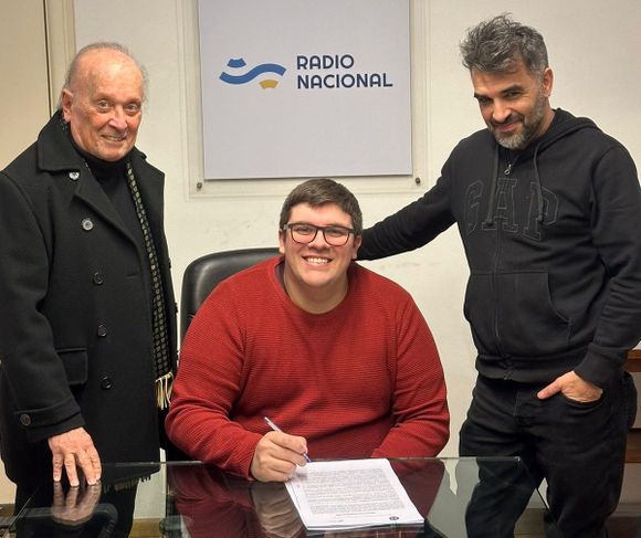 Milton Re vuelve a la radio