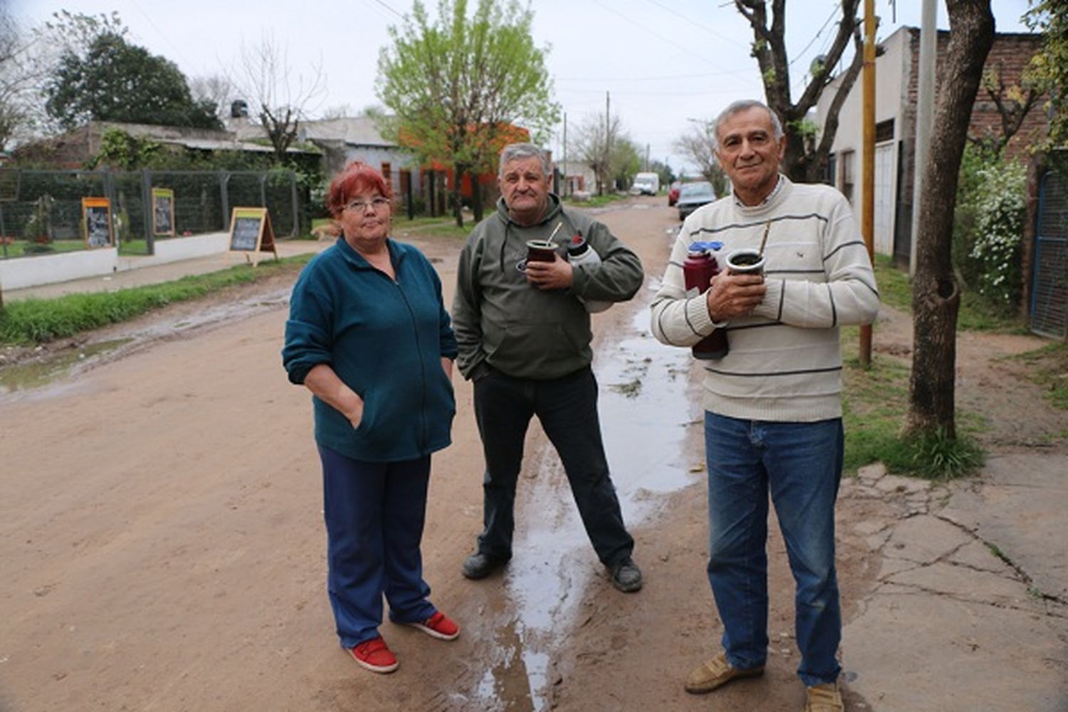 Vecinos de calle Blas Parera solicitan obras en el Barrio Pereda