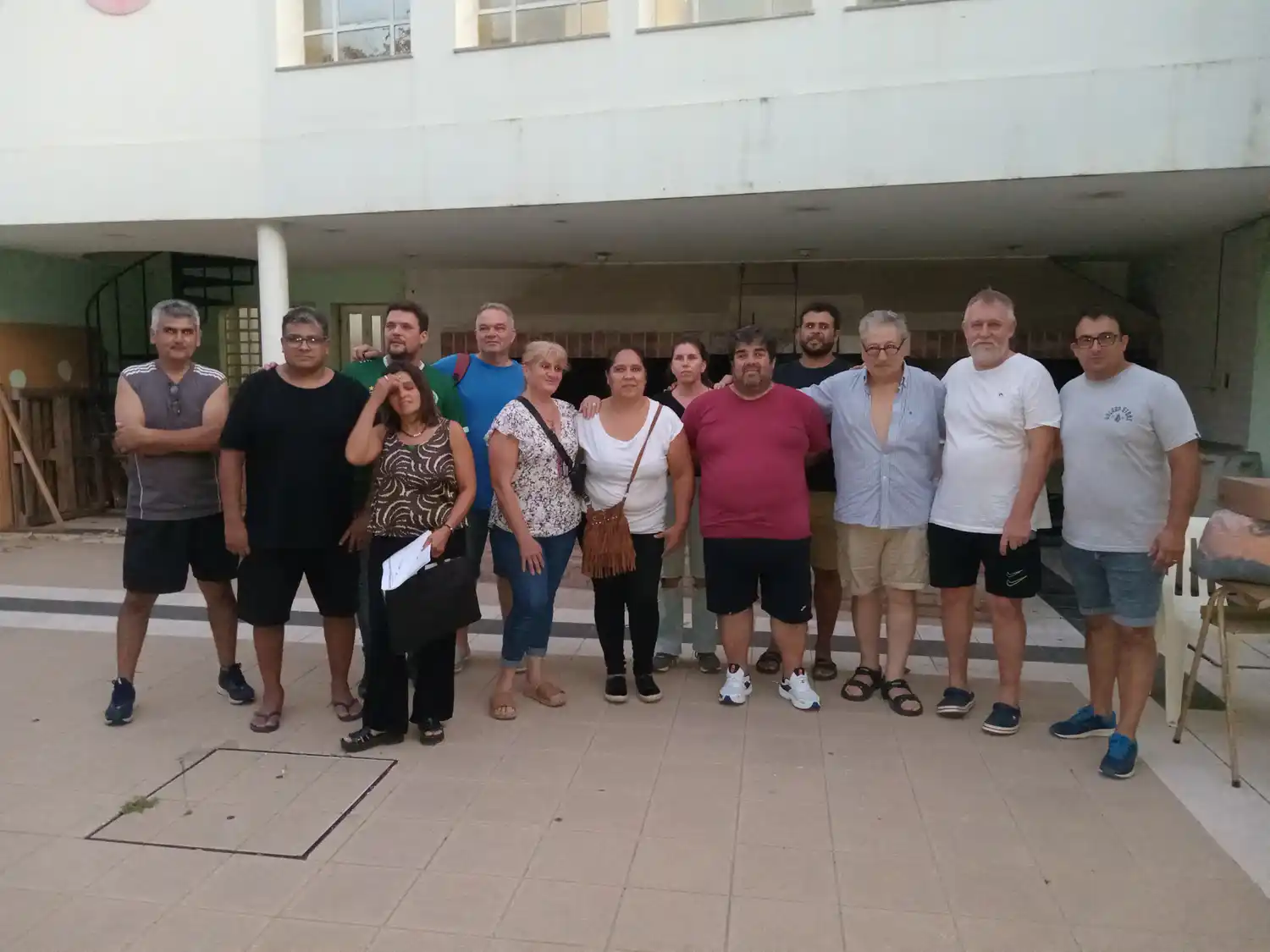 Miembros de la nueva comisión directiva del Club Defensores Talleres. Foto: Sur24.