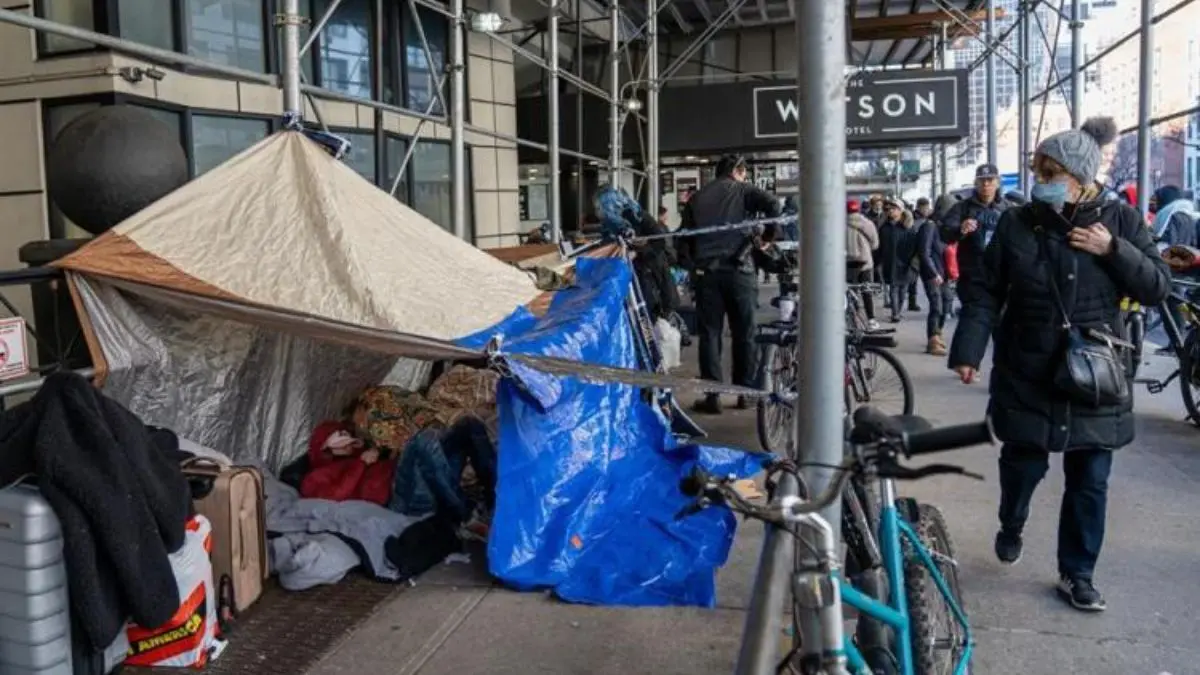 De Texas a Nueva York: así un grupo de migrantes venezolanos terminó pasando frío en la calle