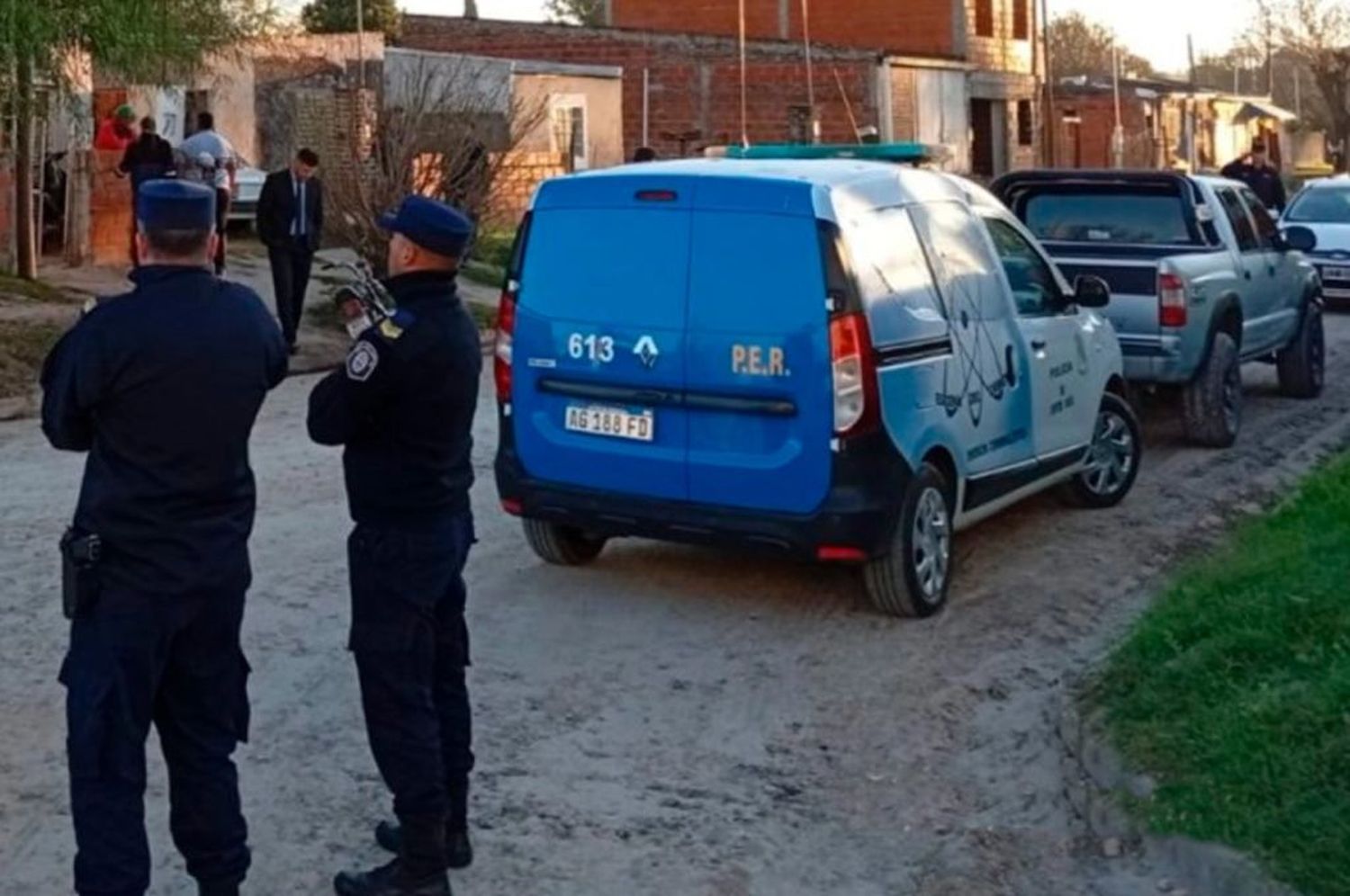 Femicidio en Victoria: asesinó a puñaladas a su expareja e intentó suicidarse
