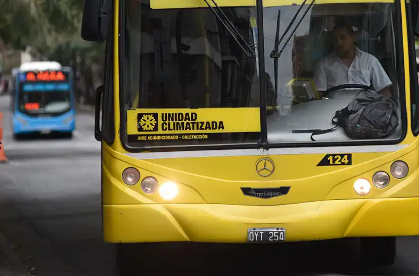 Sigue el paro de colectivos este miércoles y Rosario sumará 10 días sin servicio