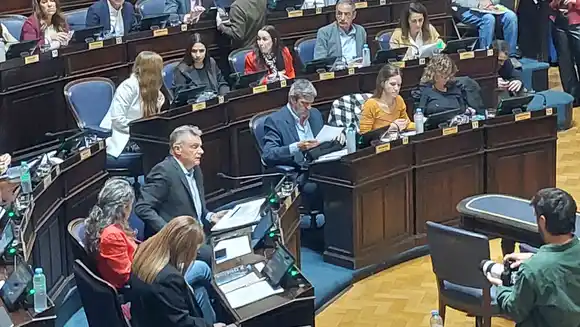 "La Legislatura procrastina": el fuerte reclamo de Pulti por la postergación del debate de los plazos electorales