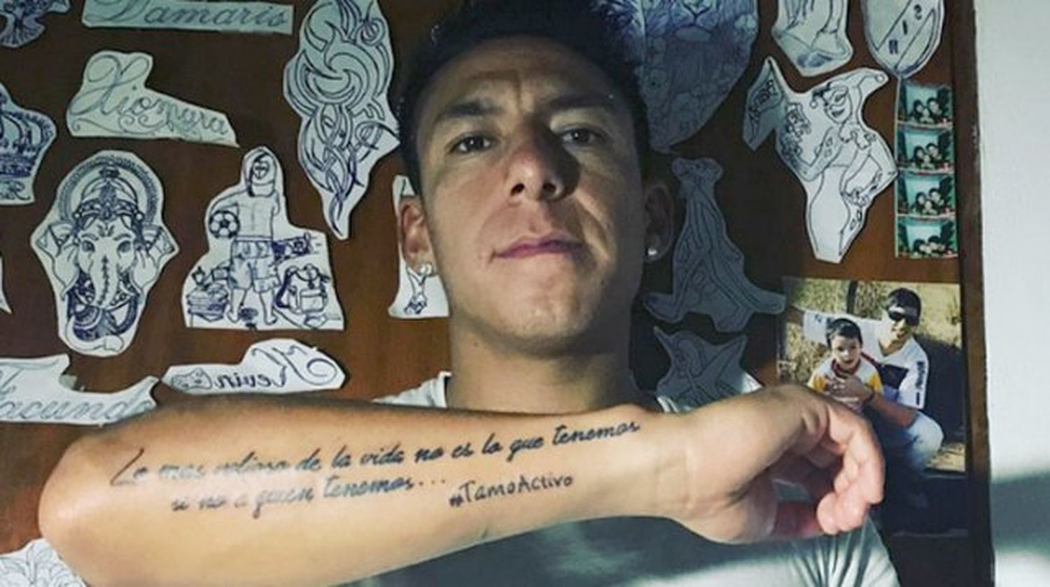 Brian Sarmiento mostró su nuevo tatuaje, pero tiene errores de ortografía