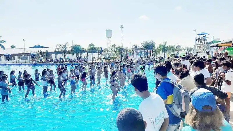 La pileta del Paraíso de los Niños y el Parque Acuático
cerraron la temporada de Colonia de Vacaciones