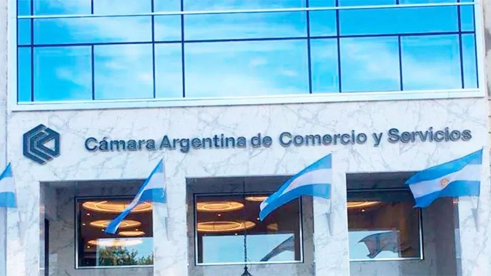 Volvió a caer el consumo de los hogares en junio y cortó dos meses de recuperación