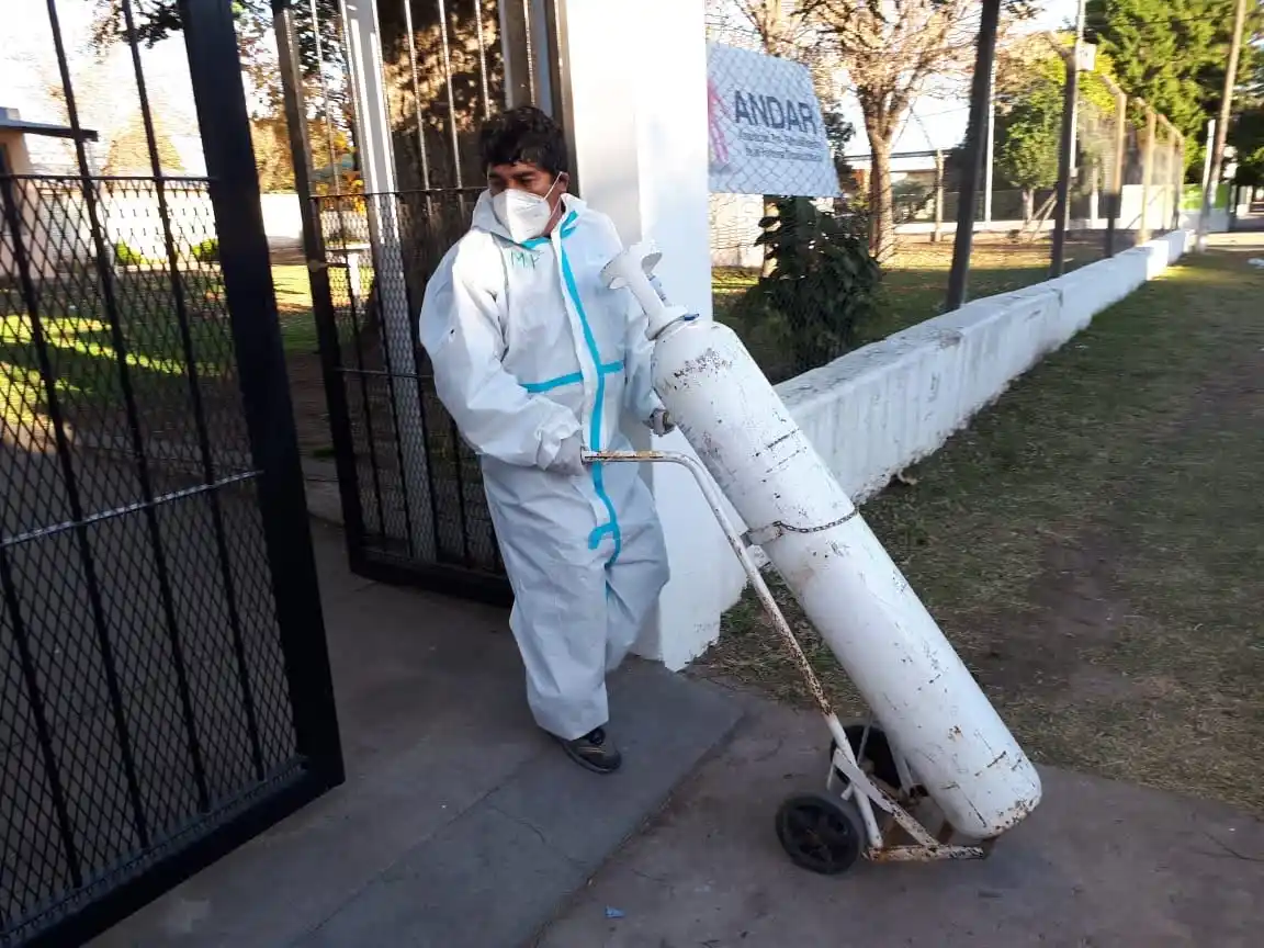 Coronavirus: aunque bajan los casos, hay alerta por la variante Delta y mantendrán el área de internación en ANDAR