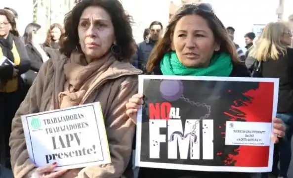 Trabajadores del IAPV salieron en defensa de los fondos nacionales para viviendas sociales 