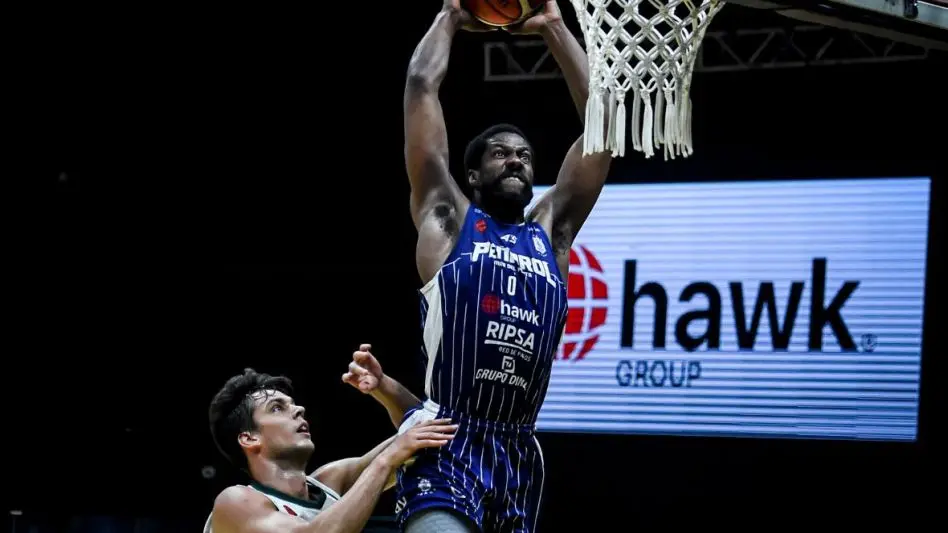 Peña vuela hacia los play offs