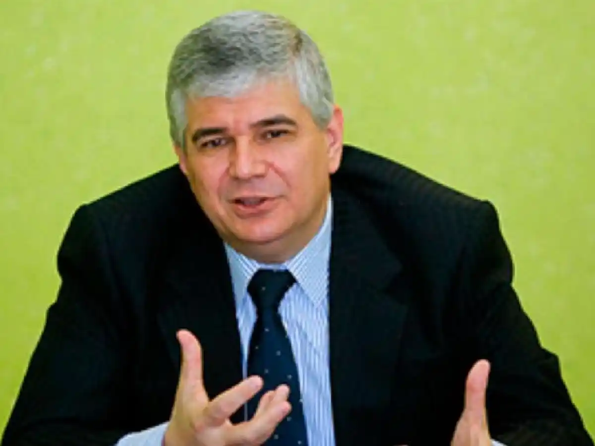 Los ojos de la diplomacia en Qatar tienen ADN local 