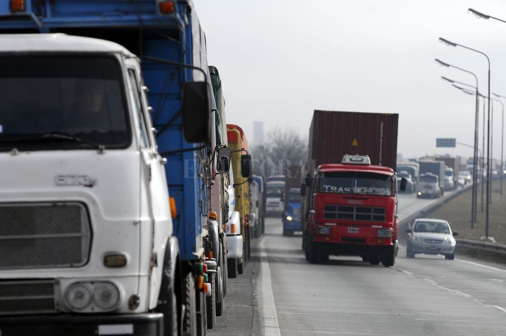 El transporte de carga aumentó 6,6% en agosto