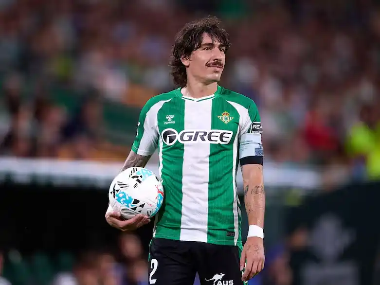 Héctor Bellerín, de Betis, combina el fútbol con el activismo y una mirada crítica sobre los estereotipos de género.Foto: Fran Santiago - Getty Images Europe