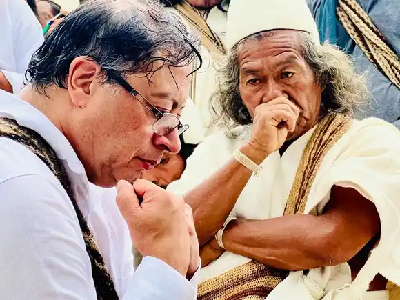 POSESIÓN ANCESTRAL: Petro recibe la bendición del pueblo indígena Arhuaco (+ videos)