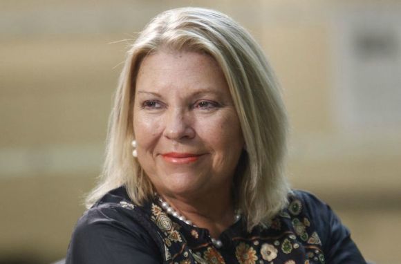 Carrió sufrió un accidente isquémico transitorio y seguirá internada en Esperanza