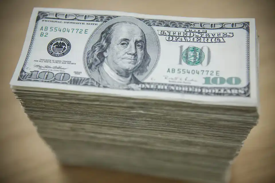 Dólar: el “blue” se despertó y sigue la disparada de los financieros