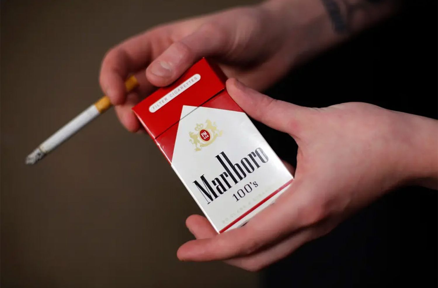 La empresa que fabrica Marlboro ingresa al mercado de marihuana