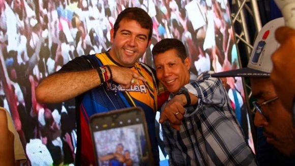 CARLOS PROSPERI abulta su «chiripero»: recibe respaldo del partido de Henri Falcón