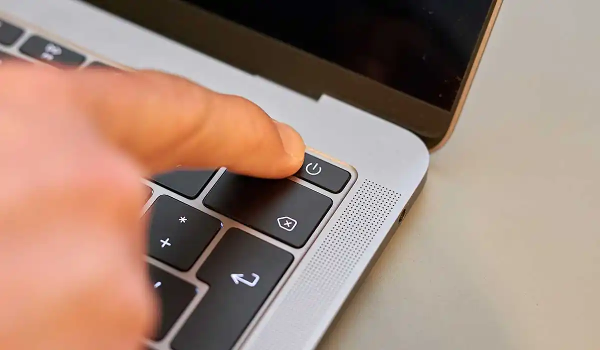 Sin porcentajes de acatamiento, los gremios catalogan de contundente al apagón docente