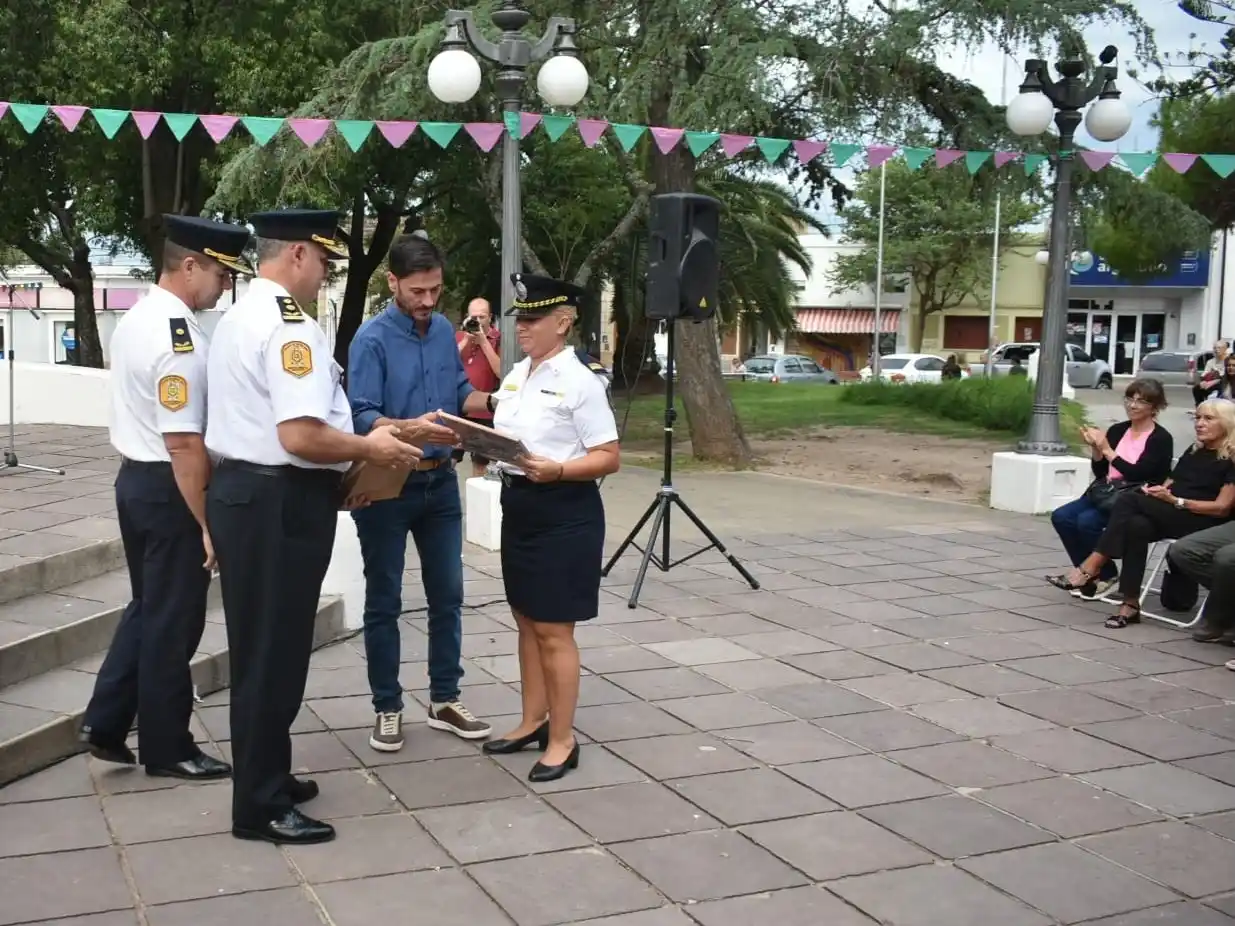 Reconocimiento a la Sargento Ayudante Judith Nievas en el Mes de la Mujer