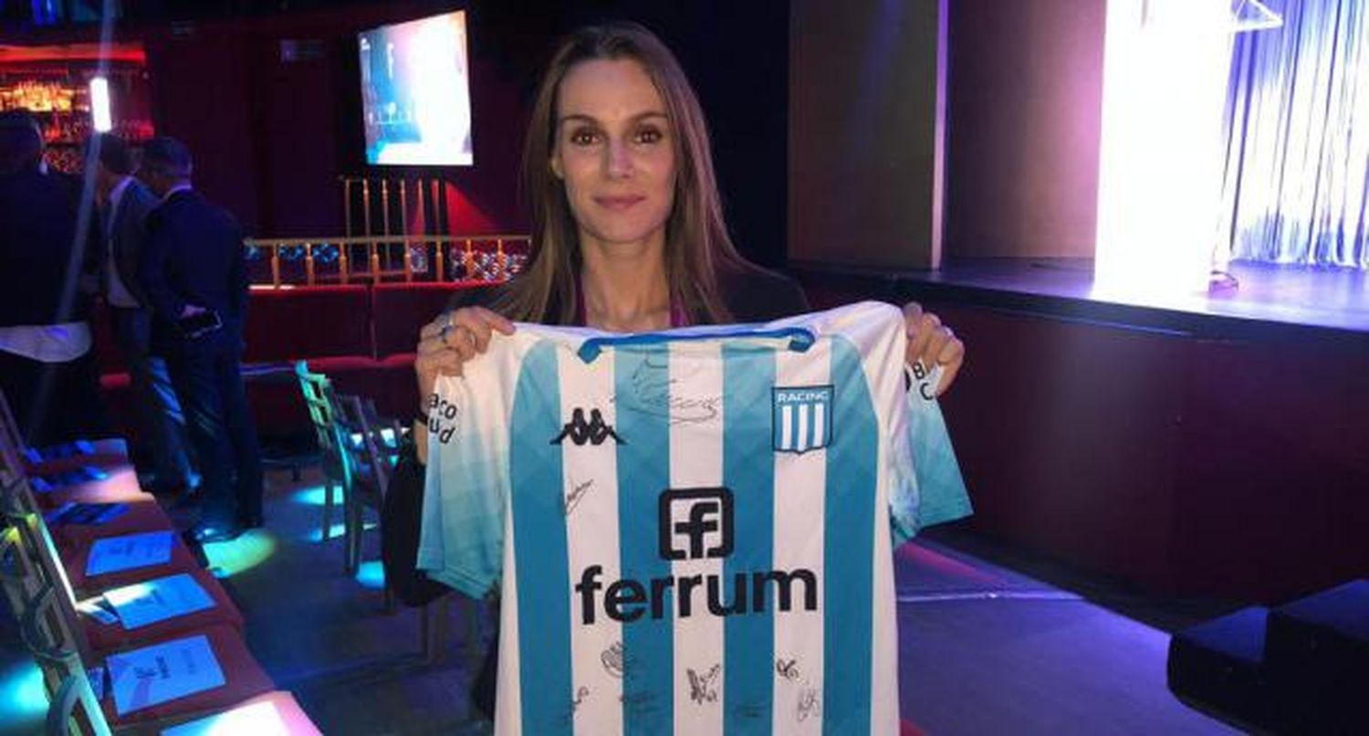 Un regalo que puede terminar en amistoso entre el plantel femenino de Racing y la afgana