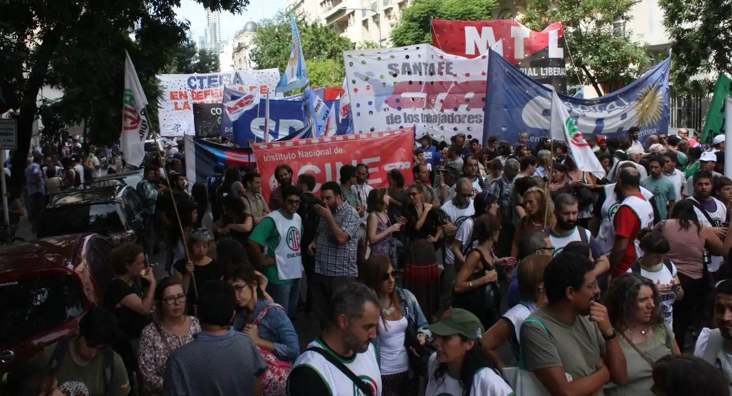 Las CTA levantaron el paro de mañana, pero habrá movilización