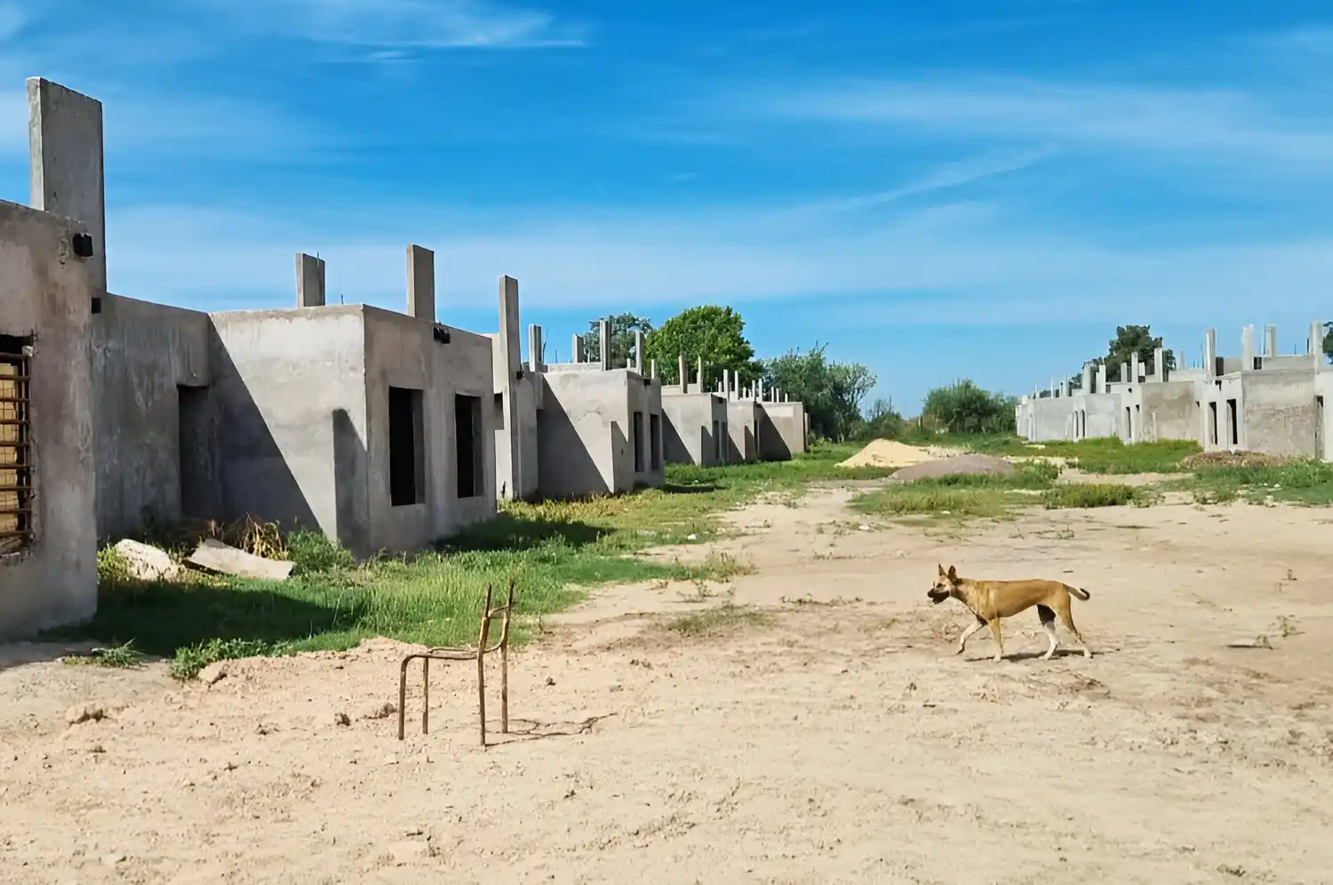 La obra de las 89 viviendas está más atrasada que la de las 84.