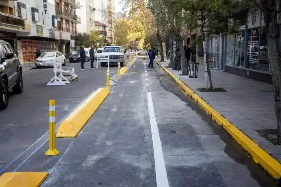 En Mar del Plata avanza la obra de señalización de ciclovías