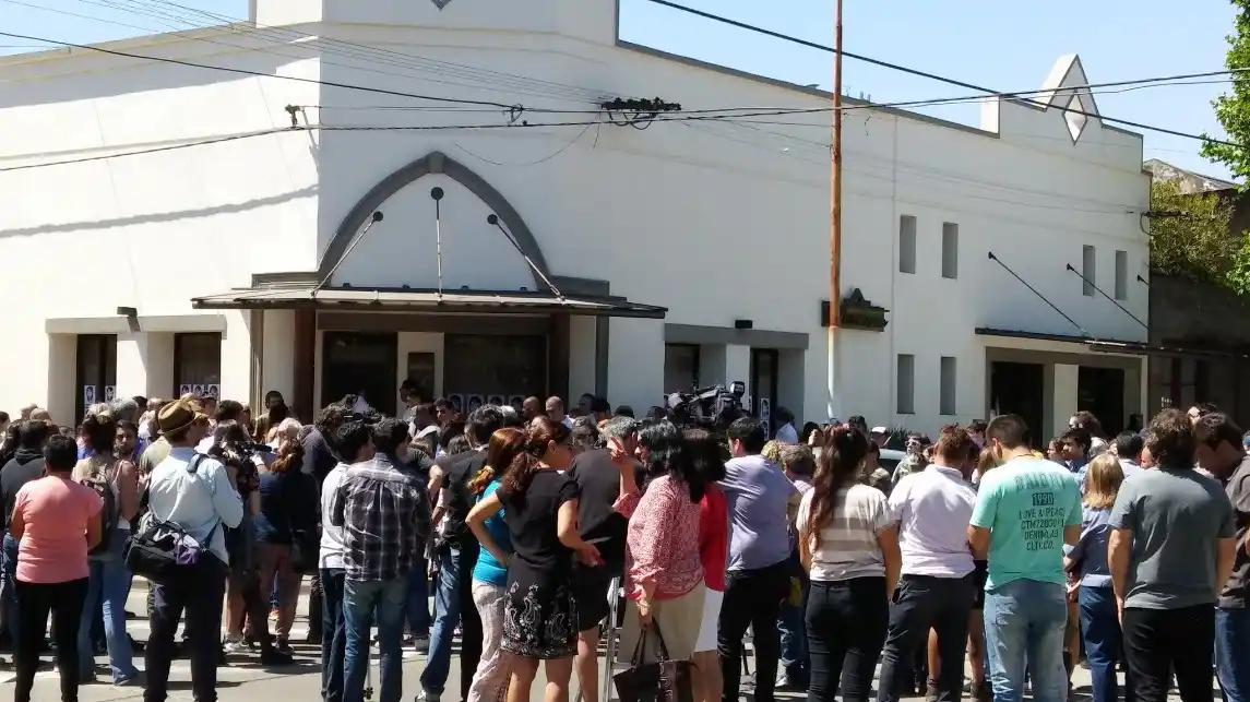 25 de Mayo: Último adiós a Santiago Maldonado junto a Madres de Plaza de Mayo