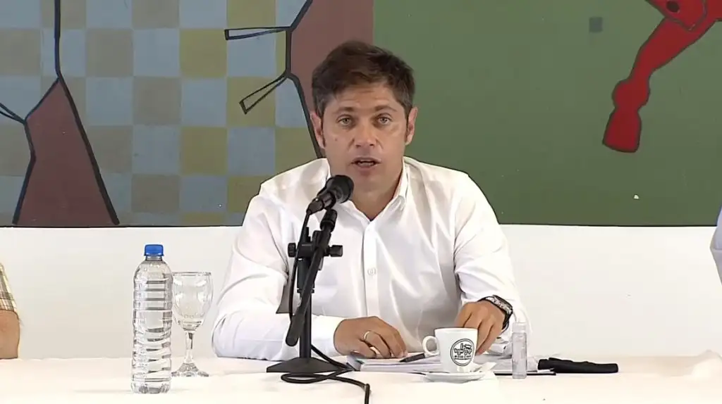 Kicillof: "Si siguen creciendo los contagios va a haber que aplicar más restricciones"