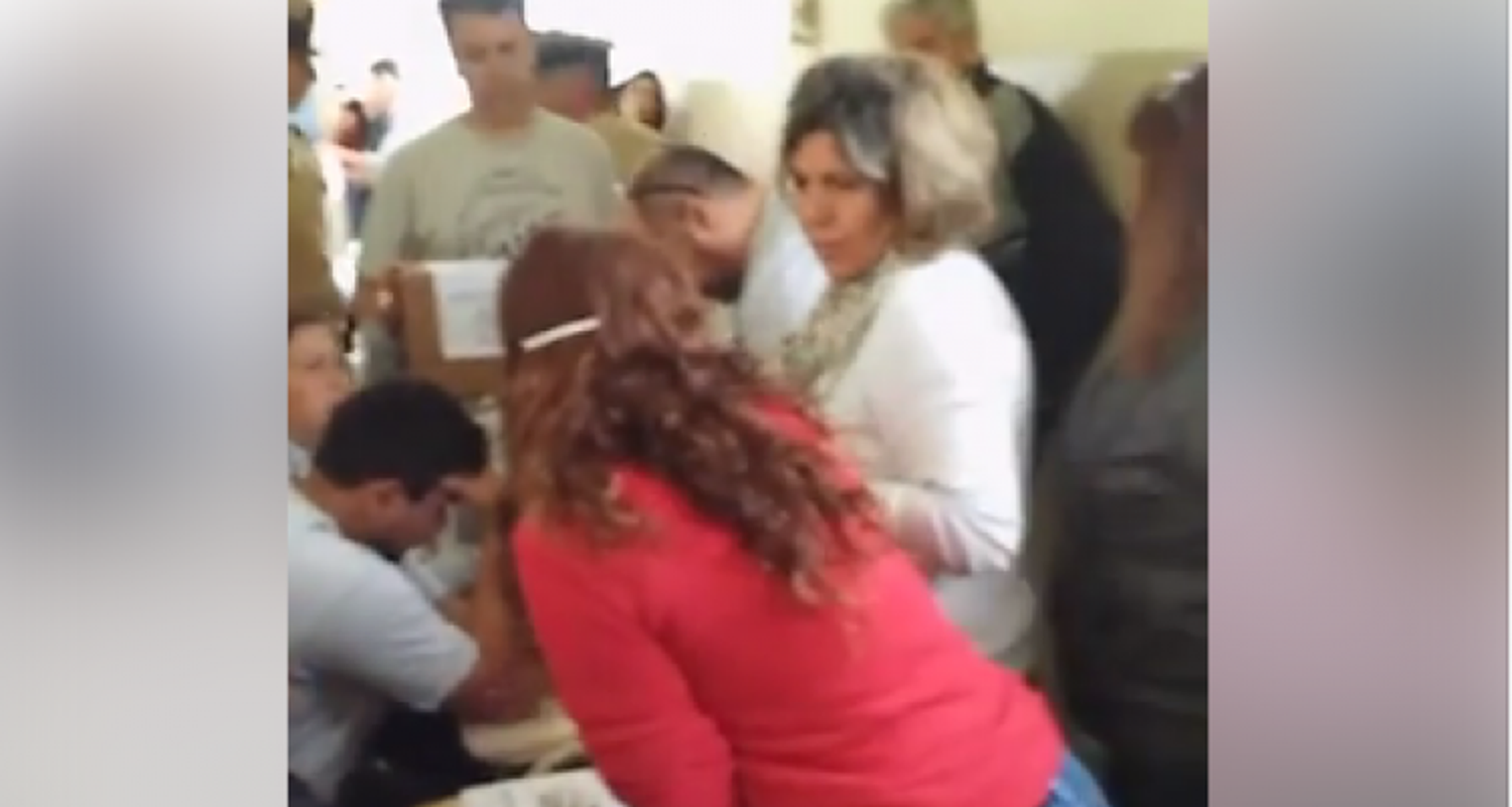 Elecciones 2017: Reemplazaron presidente de mesa en la escuela 1 porque “no estaba en condiciones”