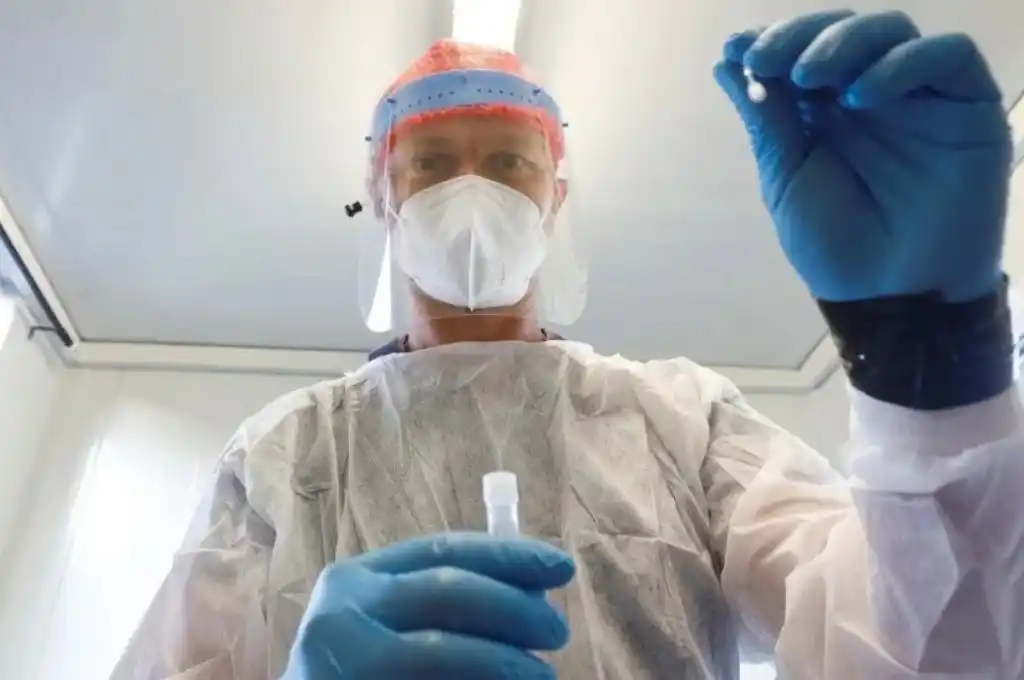 El Gobierno anunciará una “extensión” del bono a trabajadores de la Salud