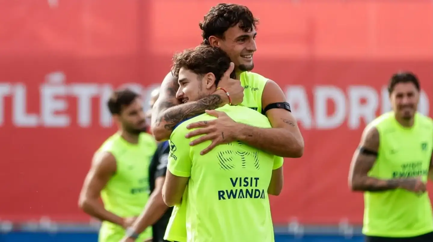 Julián Álvarez volvió a entrenarse y el Atlético de Madrid acelera para recuperarlo en el mercado de pases