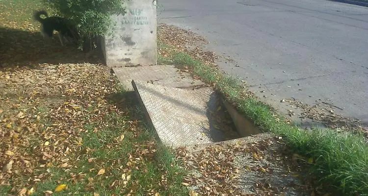 Hombre de 30 años cayó dentro del pozo de una bomba de agua, sufrió lesiones en una pierna