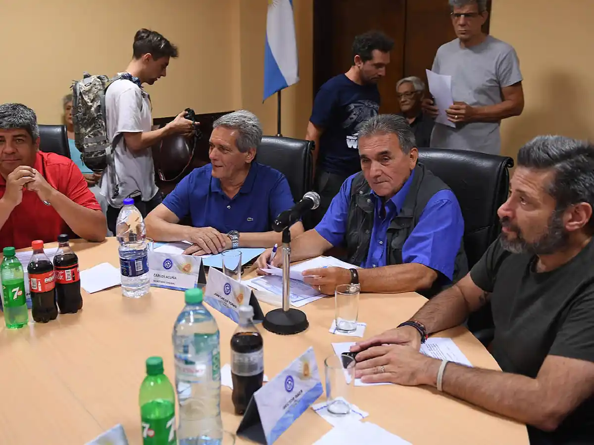 Camioneros adelanta la marcha al 21 