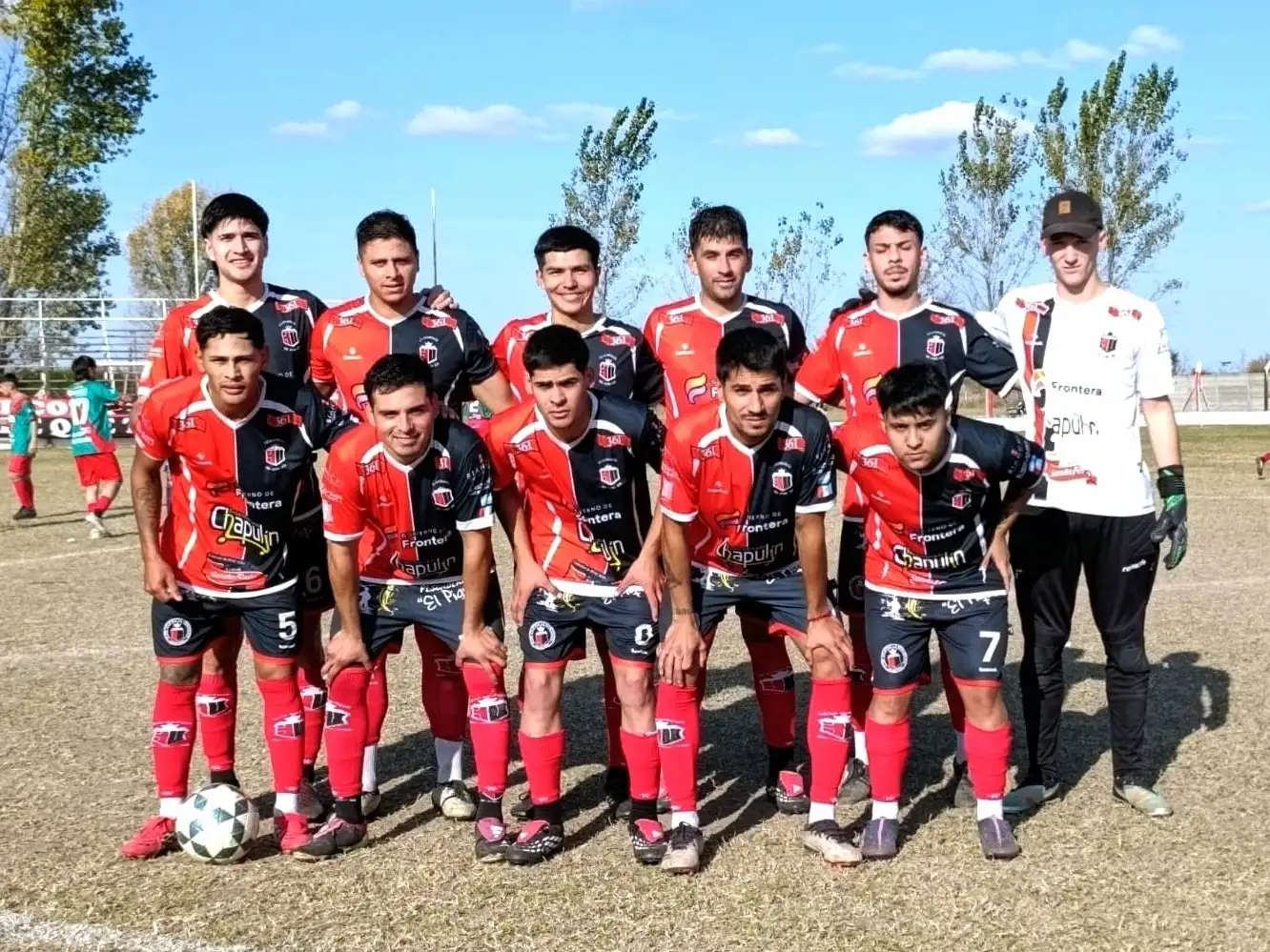 La Hidráulica se quedó con el clásico y Defensores arrancó ganando