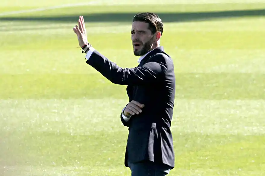 Fernando Gago se convirtió en el nuevo director técnico de Racing
