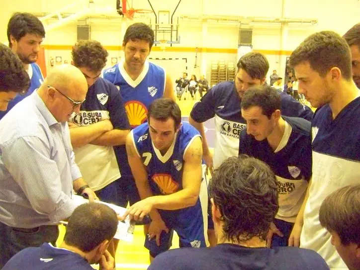 Basquet: Independiente sigue a paso ganador en el Apertura