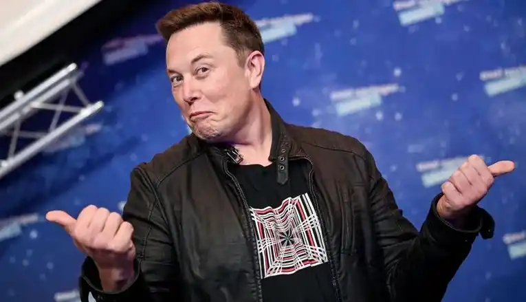 La predicción de Elon Musk sobre el futuro de abogados y médicos ante el avance de la inteligencia artificial