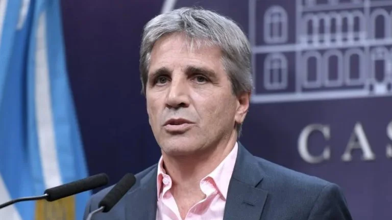 El gobierno actualizó el salario mínimo: ¿Cuál es el nuevo monto?