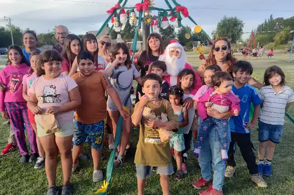 Entretenido encuentro en la Plaza de La Esmeralda