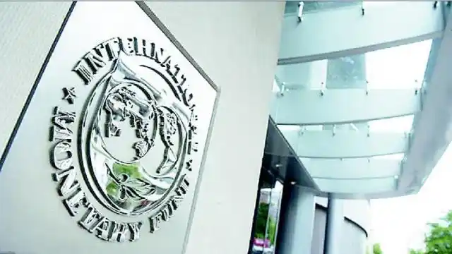 FMI dijo que la economía argentina “tocó fondo” y que el ajuste fue “inevitable”