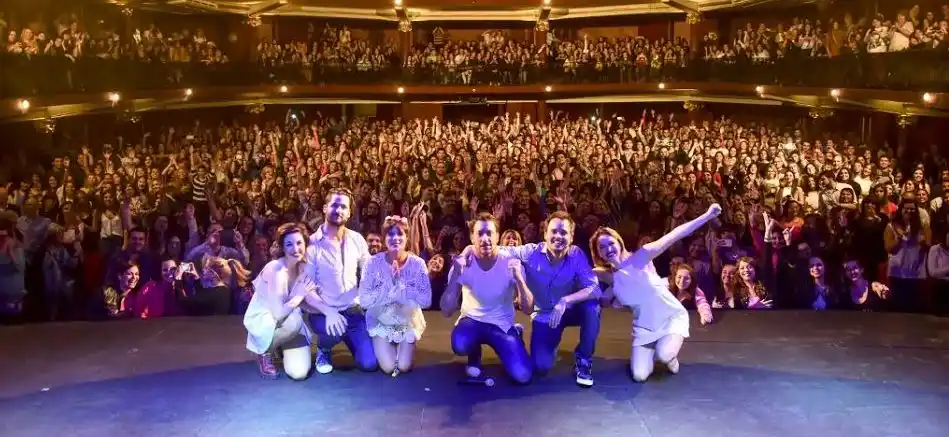 Seis gitanas le robaron al elenco de "El otro lado de la cama"