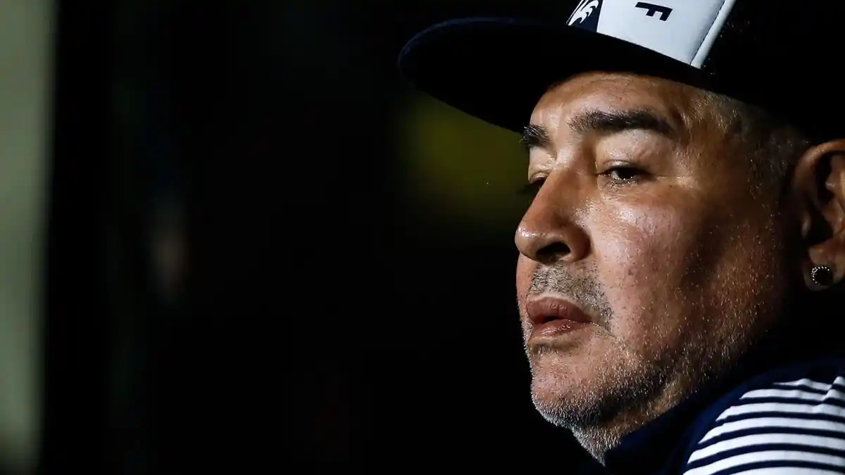 Hay siete imputados por «homicidio simple»: comienza  juicio por la muerte de Diego Maradona